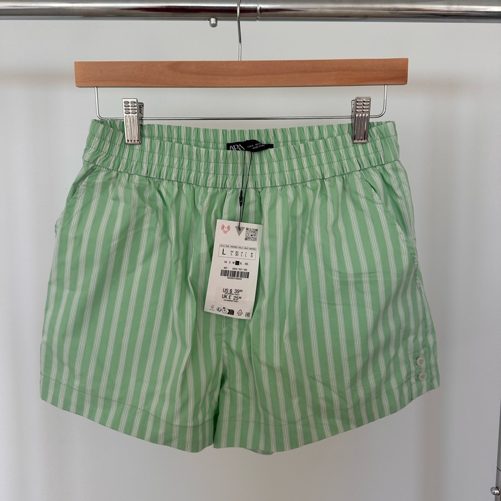 Zara Green Striped Shorts - Picture 2 of 3